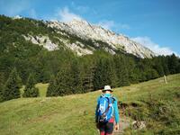 Accessible par une courte approche Accessible par une courte approche